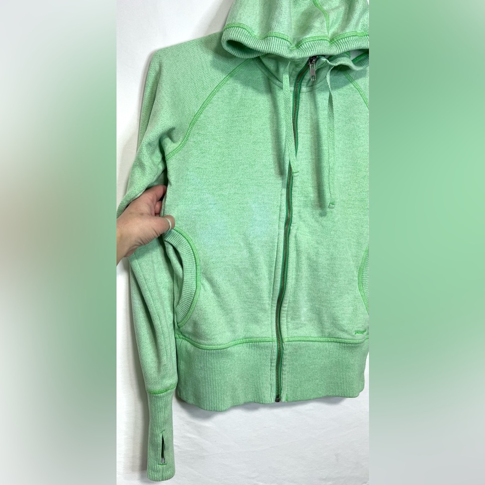 Patagonia Cloud Stack Hoody in Nettle Green Cozy Organic Cotton Hoodie Jacket - Picture 4 of 12